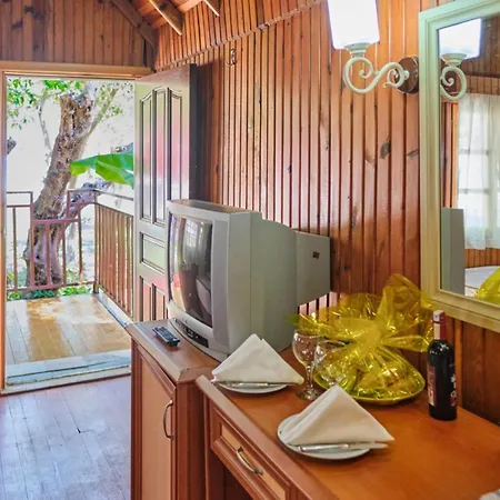 Clover Magic Nova Готель