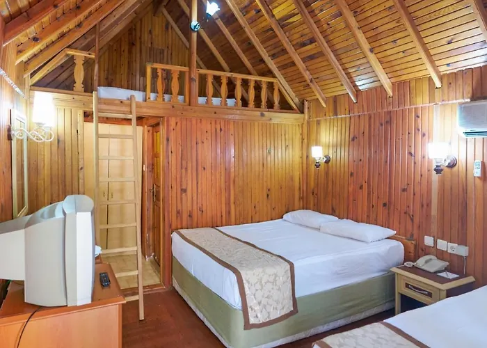 Clover Magic Nova Hotel