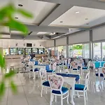 Clover Magic Nova Hotel