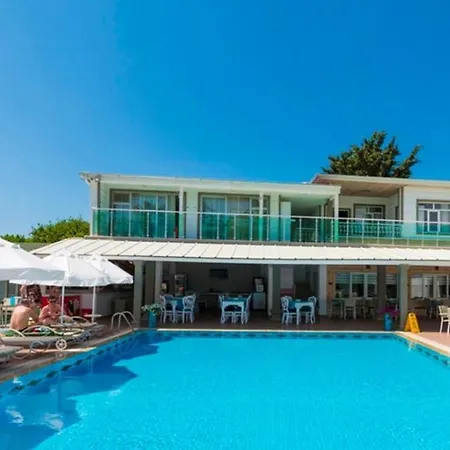 ホテル Clover Magic Nova *